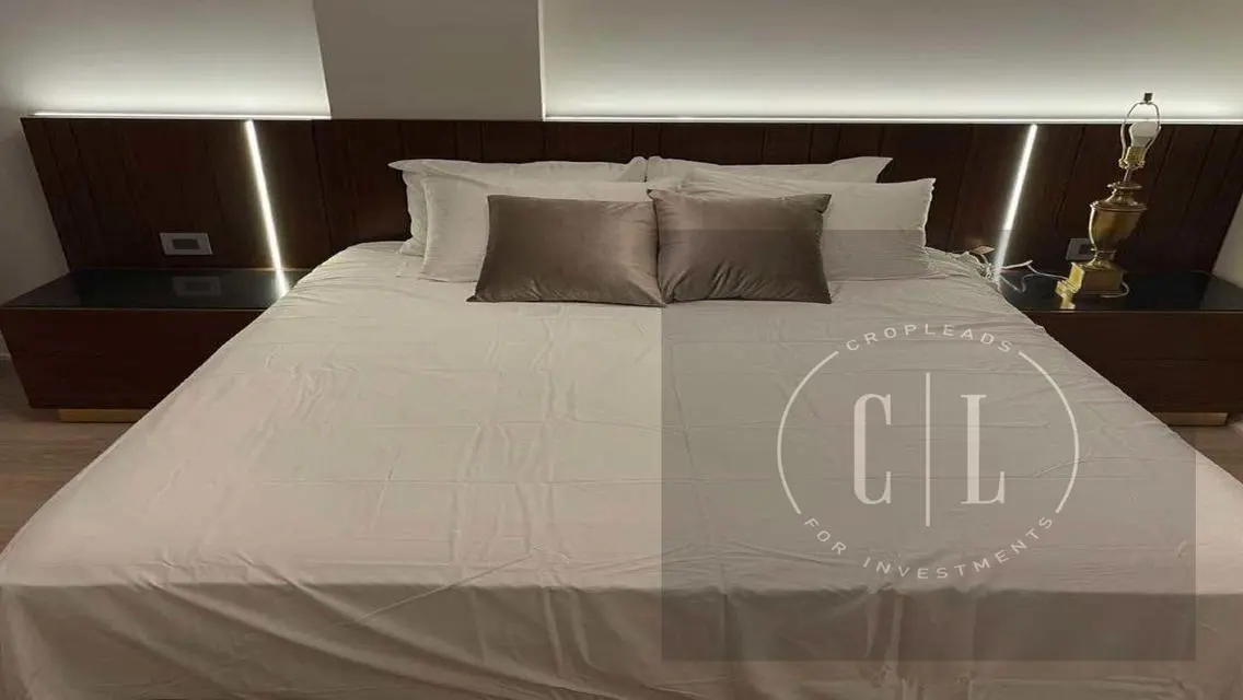 Luxurious Apartment 192 m² with Private Garden and Pool