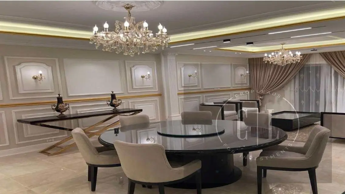 Luxurious Apartment 192 m² with Private Garden and Pool