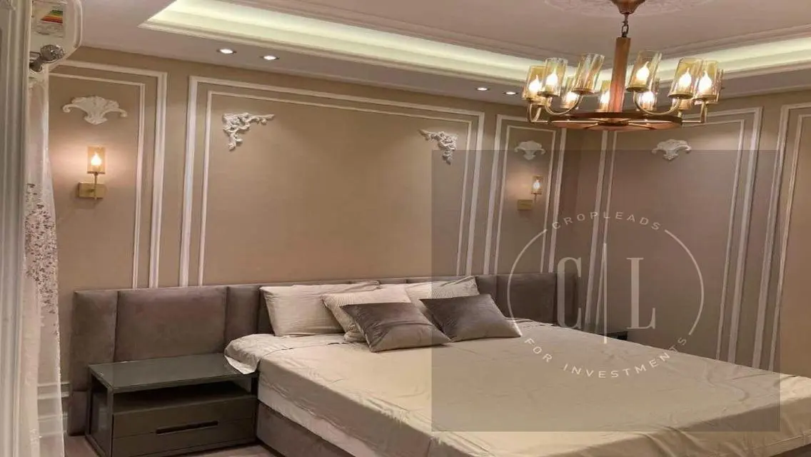 Luxurious Apartment 192 m² with Private Garden and Pool