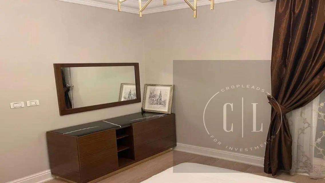 Luxurious Apartment 192 m² with Private Garden and Pool