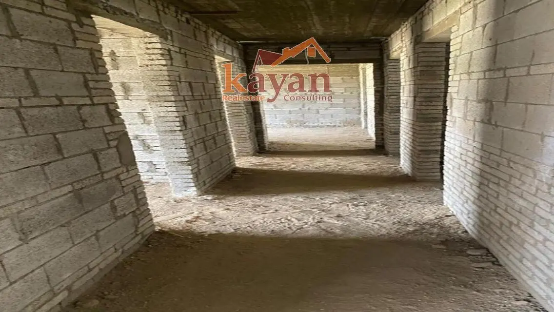 شقة فاخرة للبيع مع خدمات مميزة