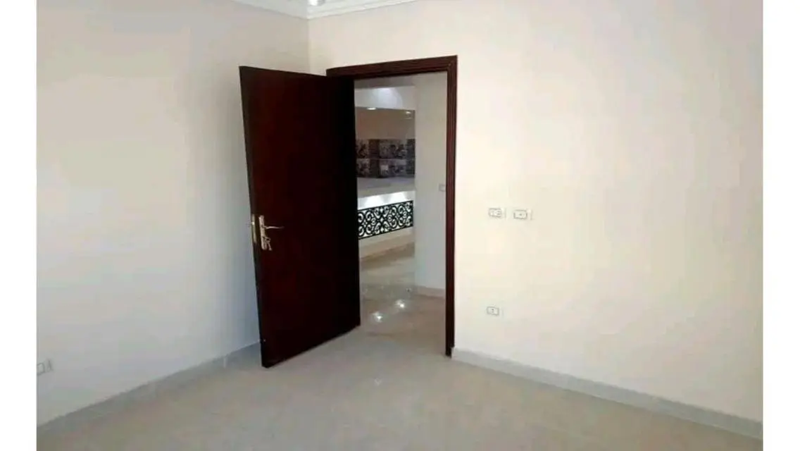Rental Property with Balcony and Security Guard