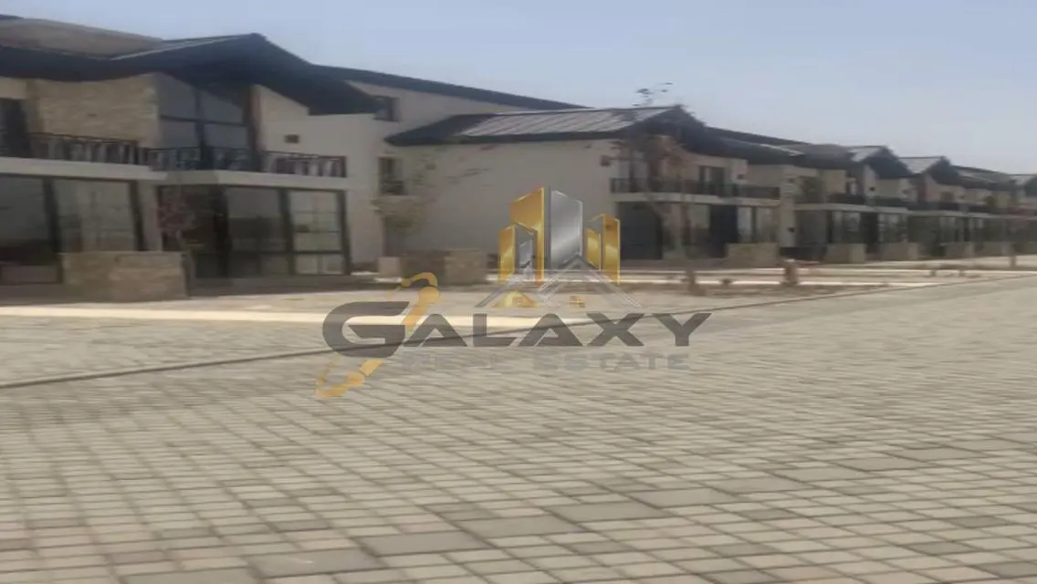 فيلا رائعة للبيع في منطقة راقية