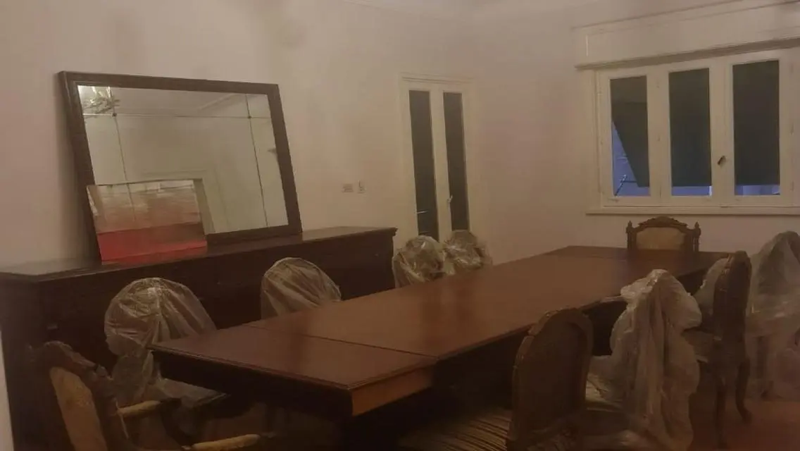 شقة فاخرة للبيع في موقع متميز