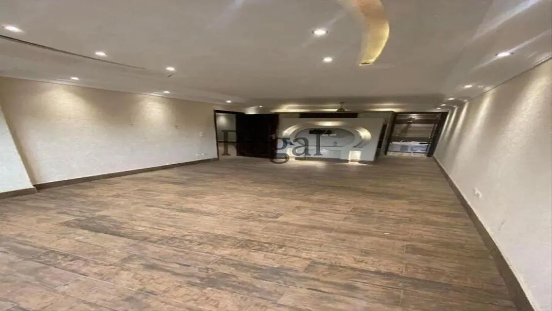 Luxury Duplex for Rent in Sheikh Zayed