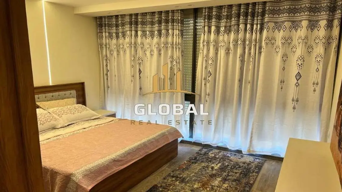Stylish Apartment in Lakes Area - Code: 126-1422