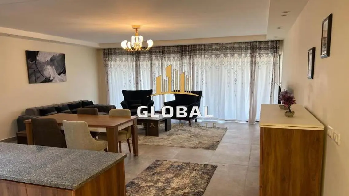 Stylish Apartment in Lakes Area - Code: 126-1422