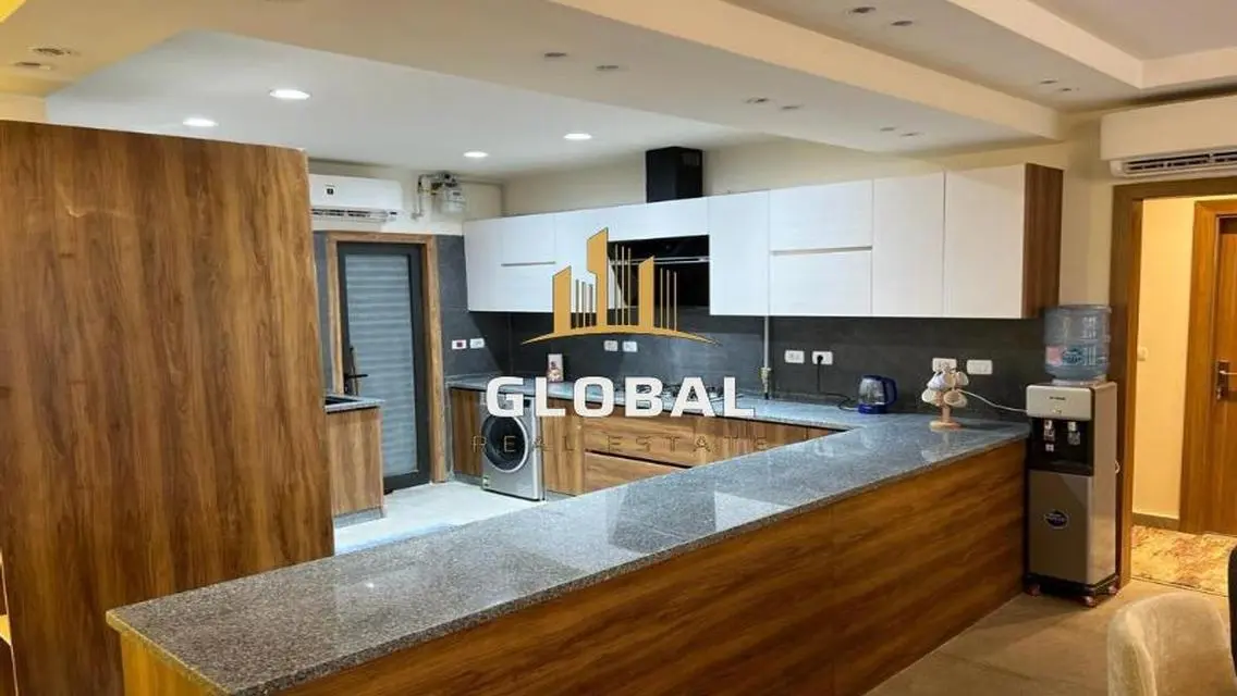 Stylish Apartment in Lakes Area - Code: 126-1422