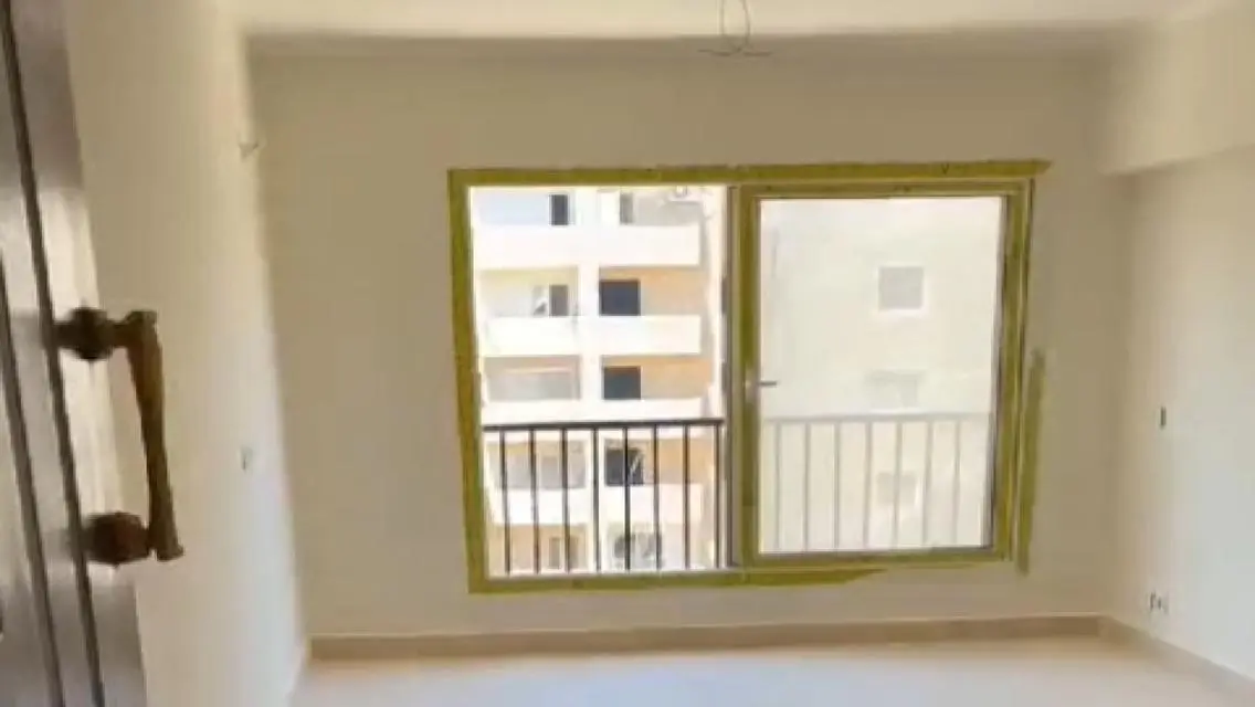 شقة فاخرة للبيع في NU1074