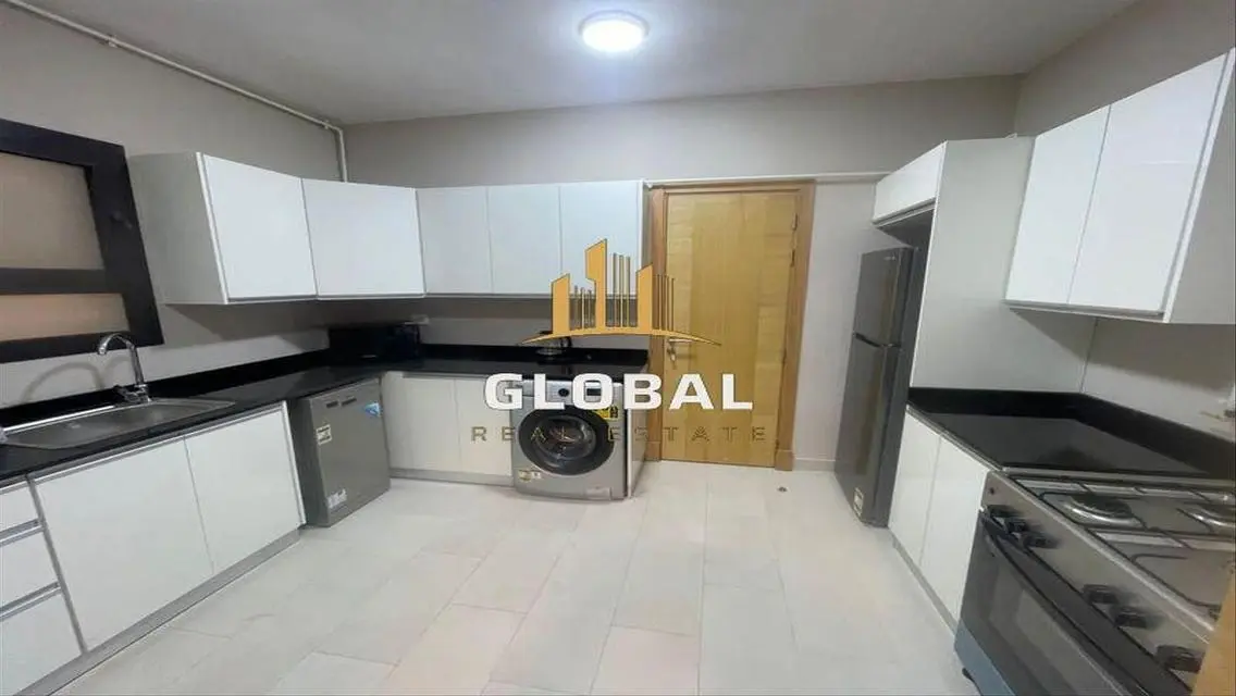 Stunning Apartment in Prime Location for 100000