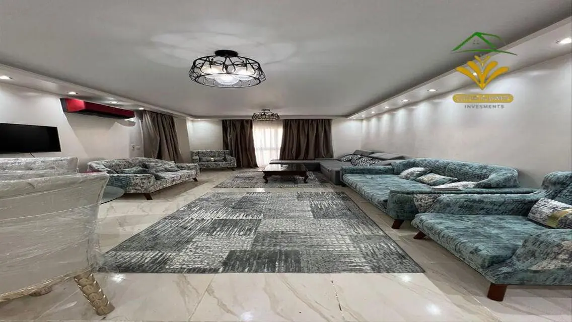 Luxury Apartment for Sale in b12 - 3 Bedrooms and 2 Bathrooms