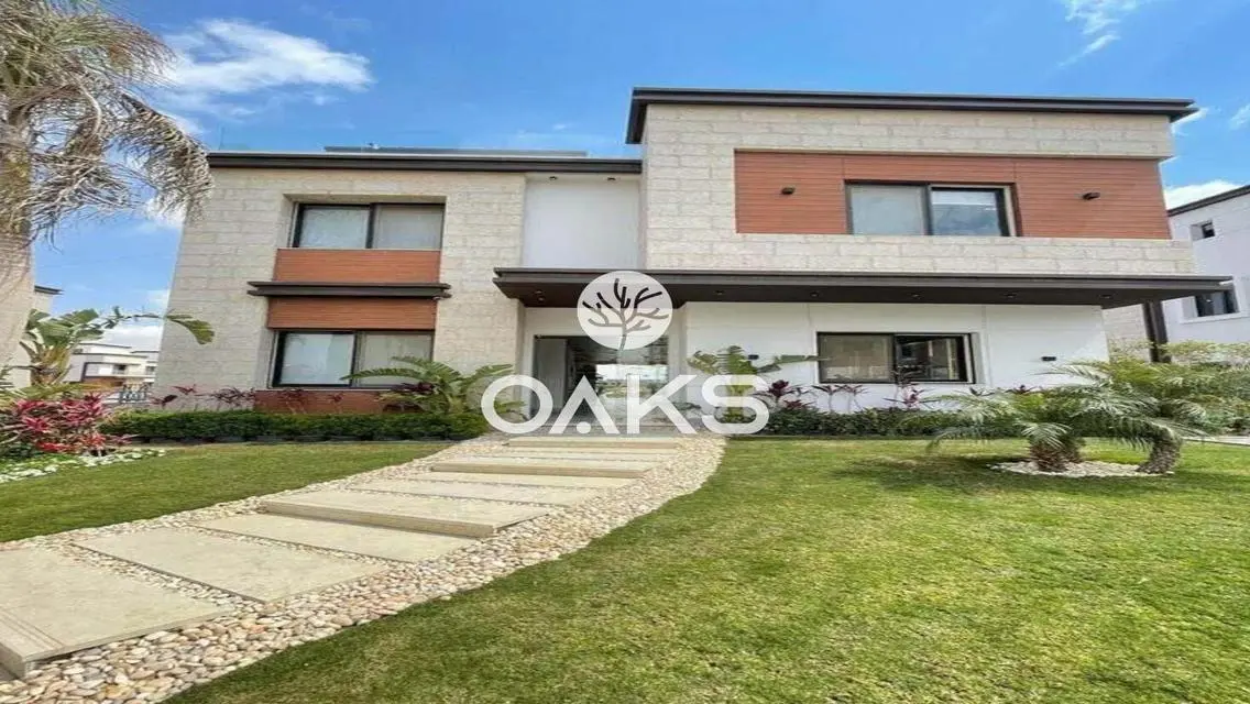 Luxurious Villa Available Now - 900 sqm