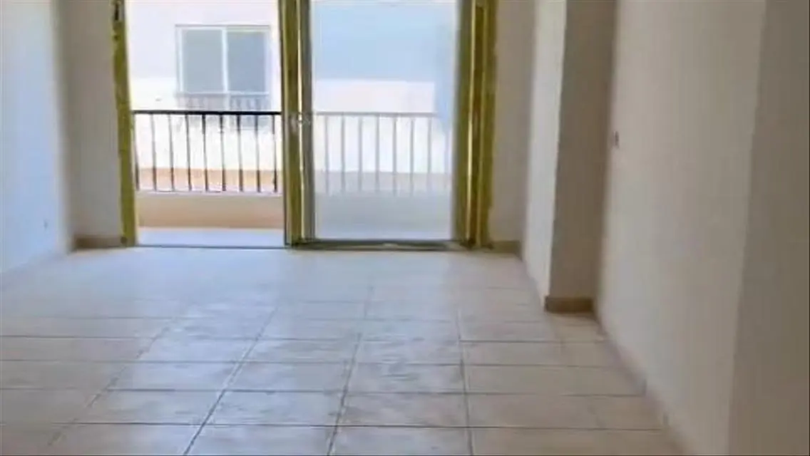 Property for Sale in NU1073 with Balcony and Wall Cabinets