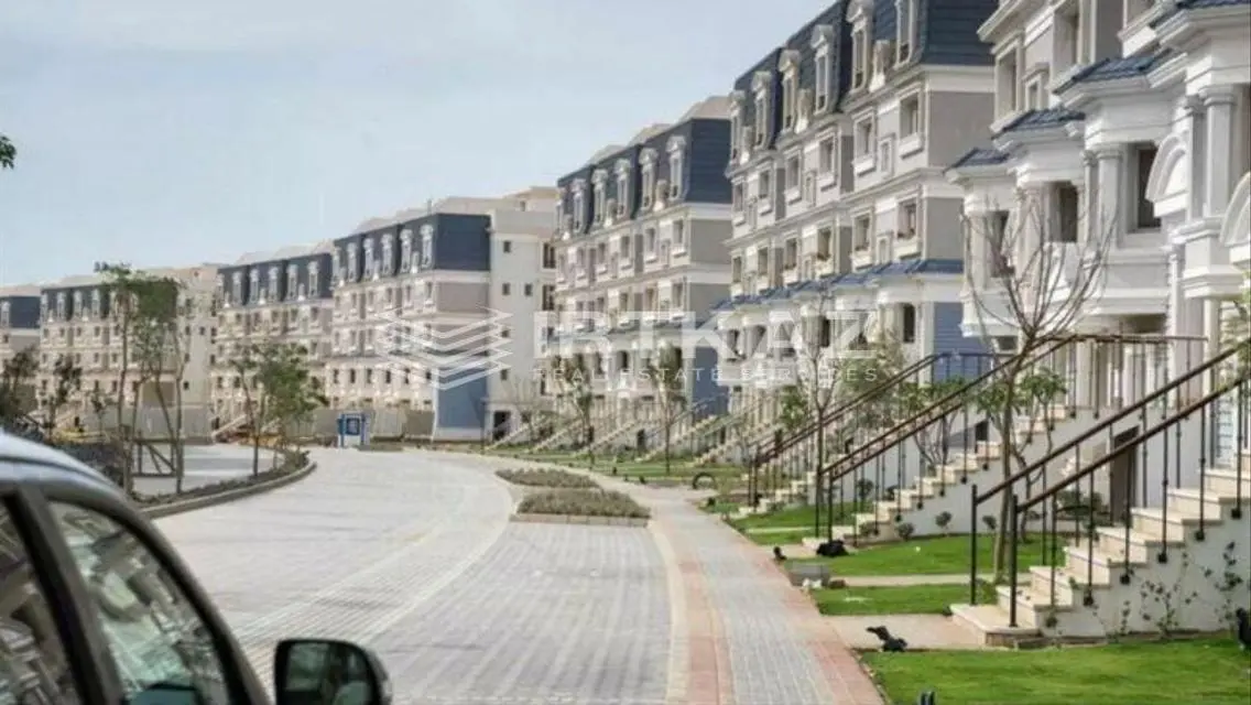 Luxury Apartment in Mountain View Hyde Park 5
