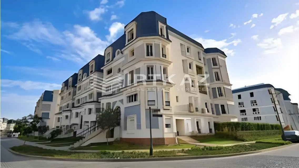 Luxury Apartment in Mountain View Hyde Park 5