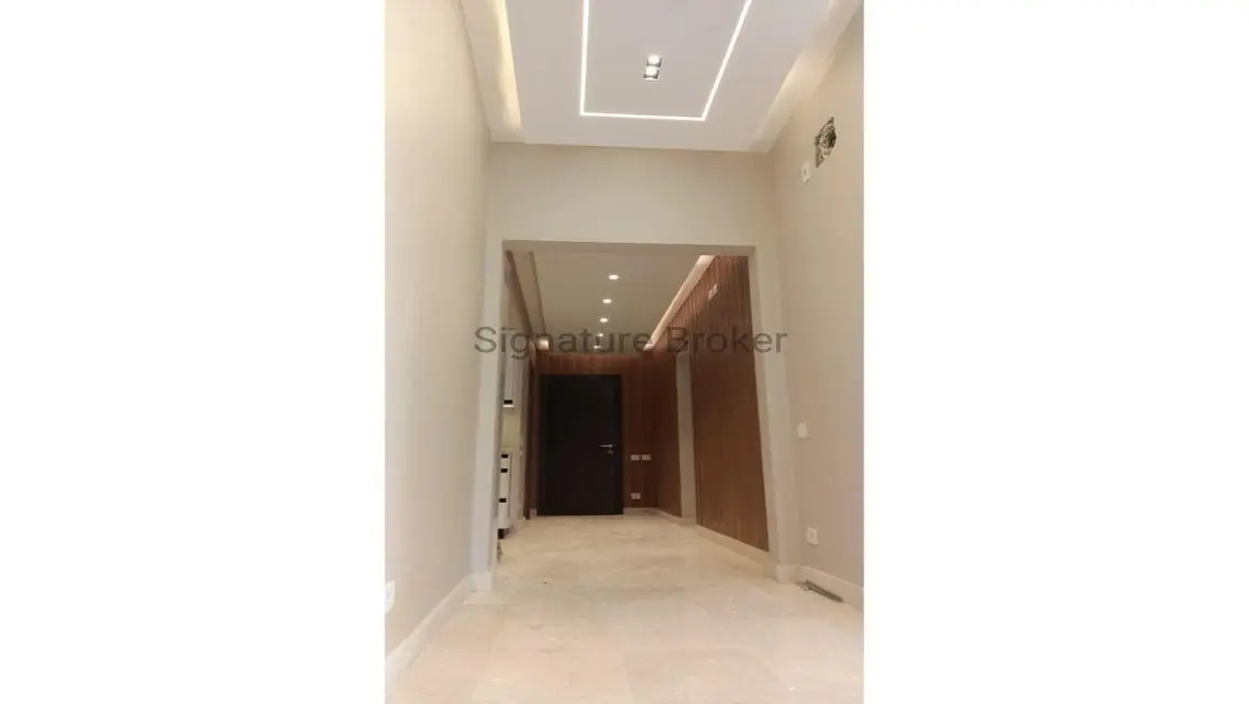 v-residence - Premium Apartment for Rent