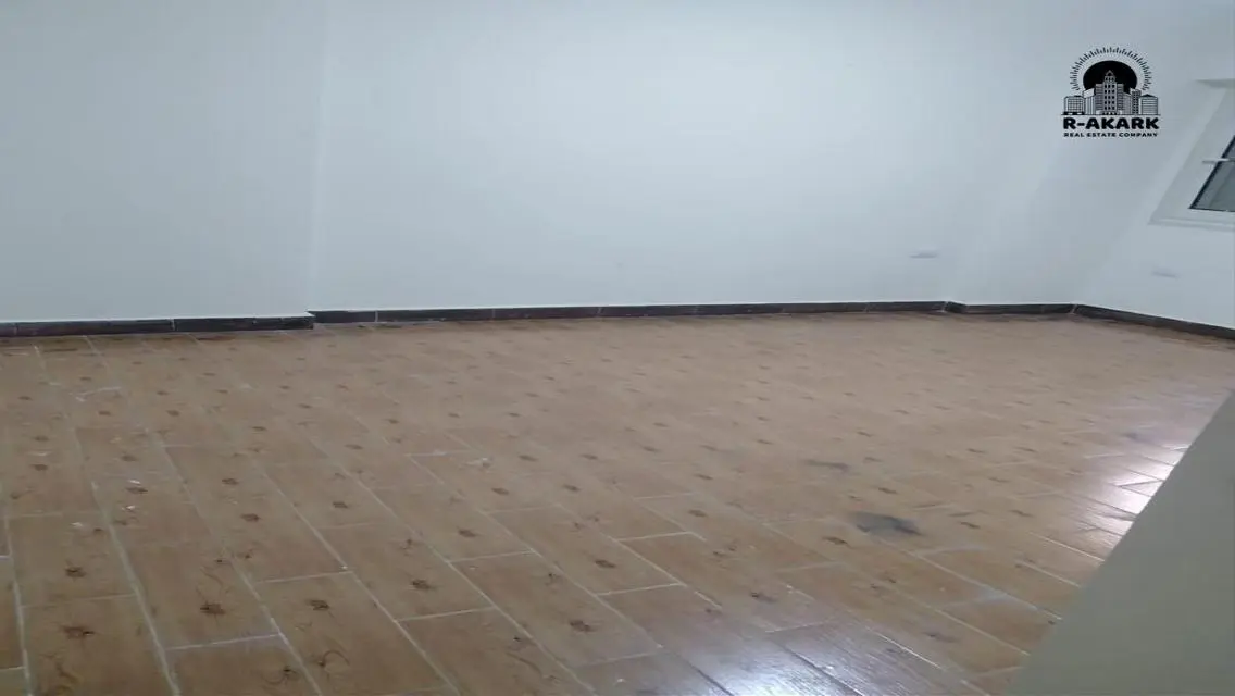 شقة متميزة للإيجار بمساحة 120 متر