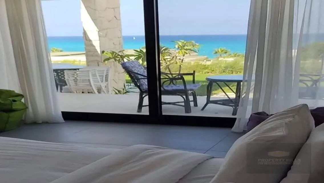 فيلا فاخرة للبيع مع مرافق ممتازة