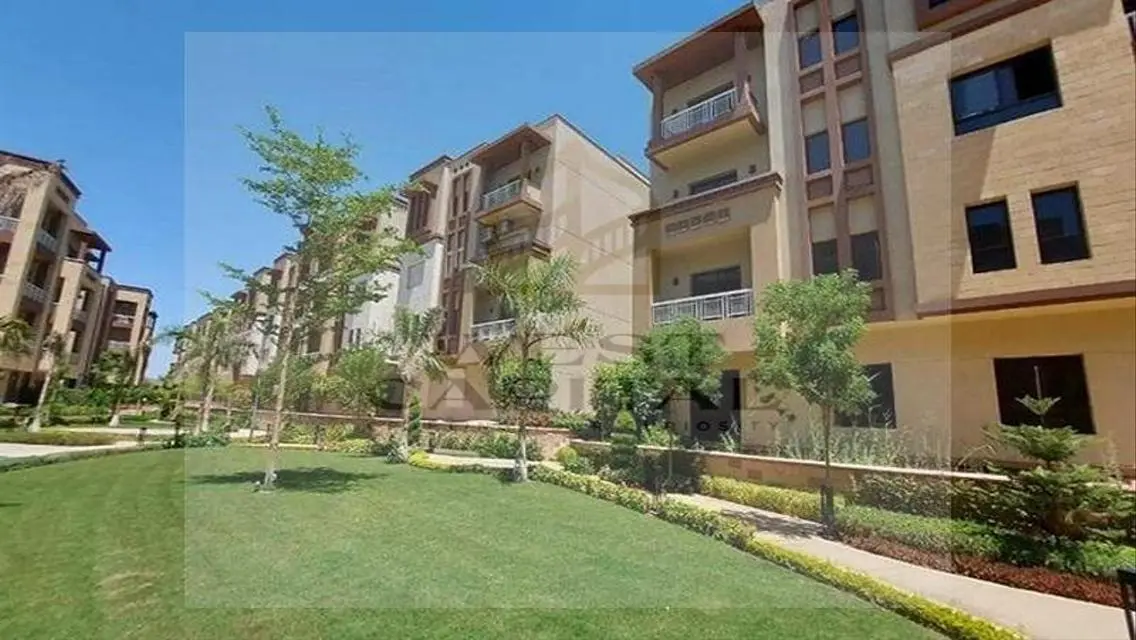 Luxurious Apartment with Lake View