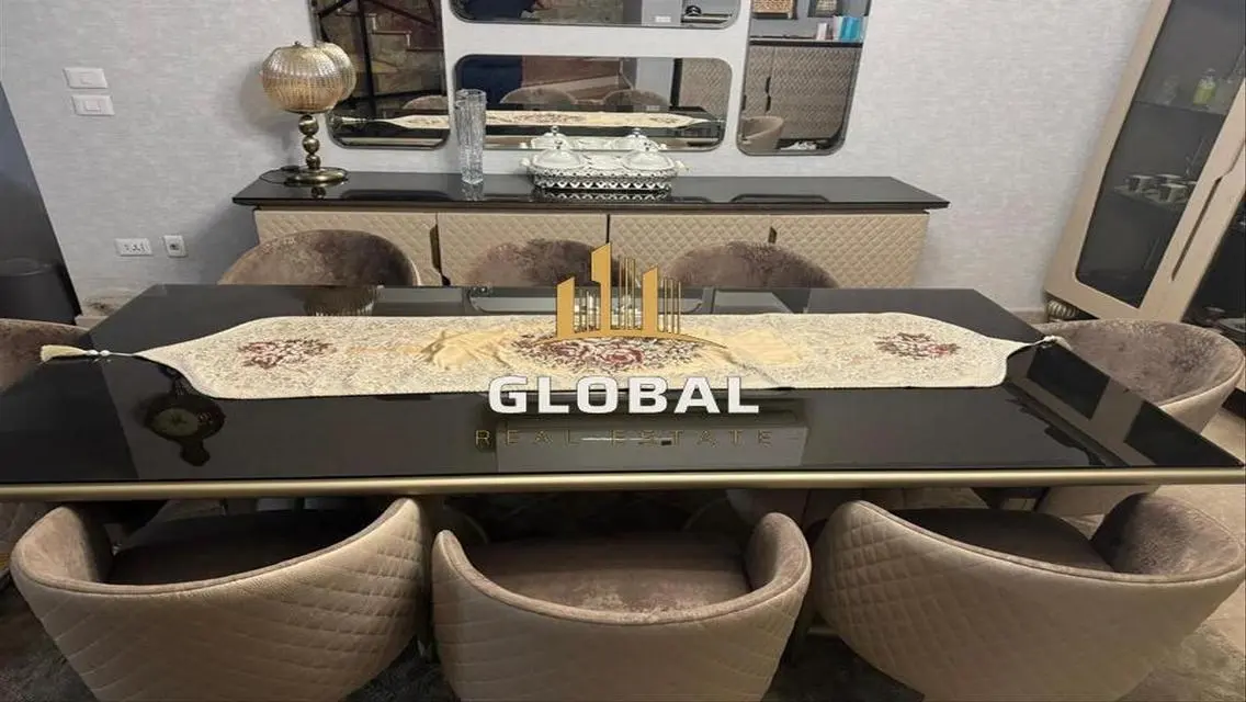 شقة فاخرة للبيع بسعر مغري في موقع متميز