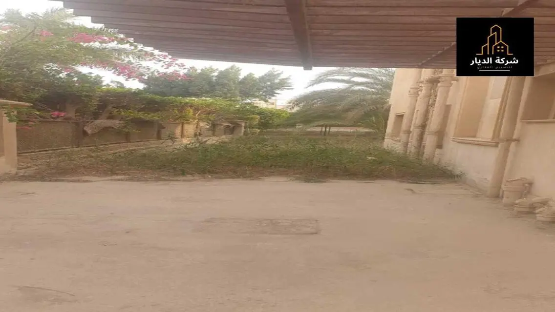 فيلا فاخرة للبيع بسعر مغري