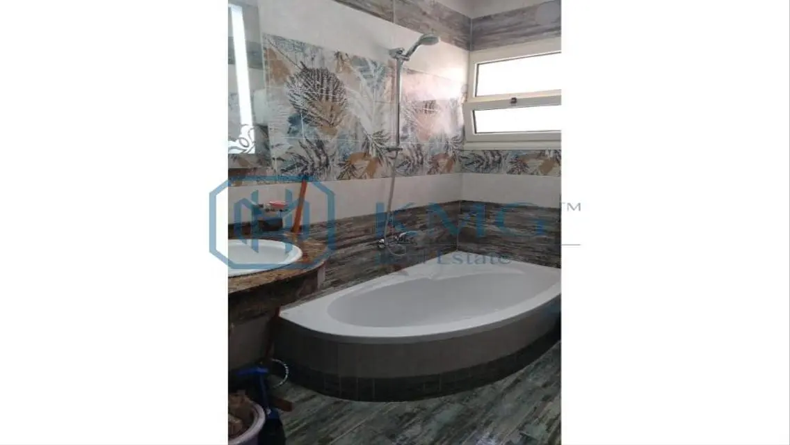 -220- Luxury Apartment for Sale
