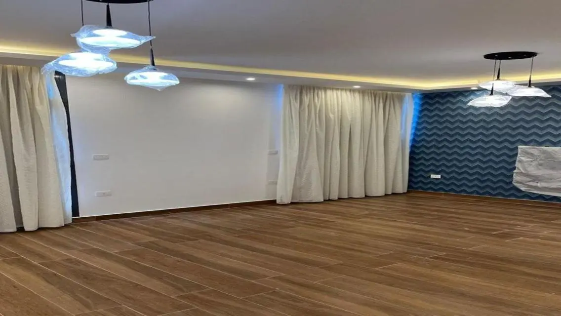 Luxury Apartment for Sale at 60000 with All Amenities