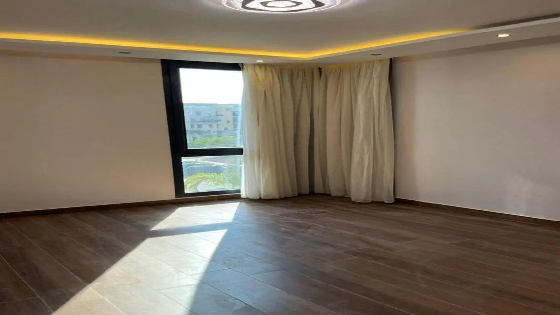 Luxury Apartment for Sale at 60000 with All Amenities