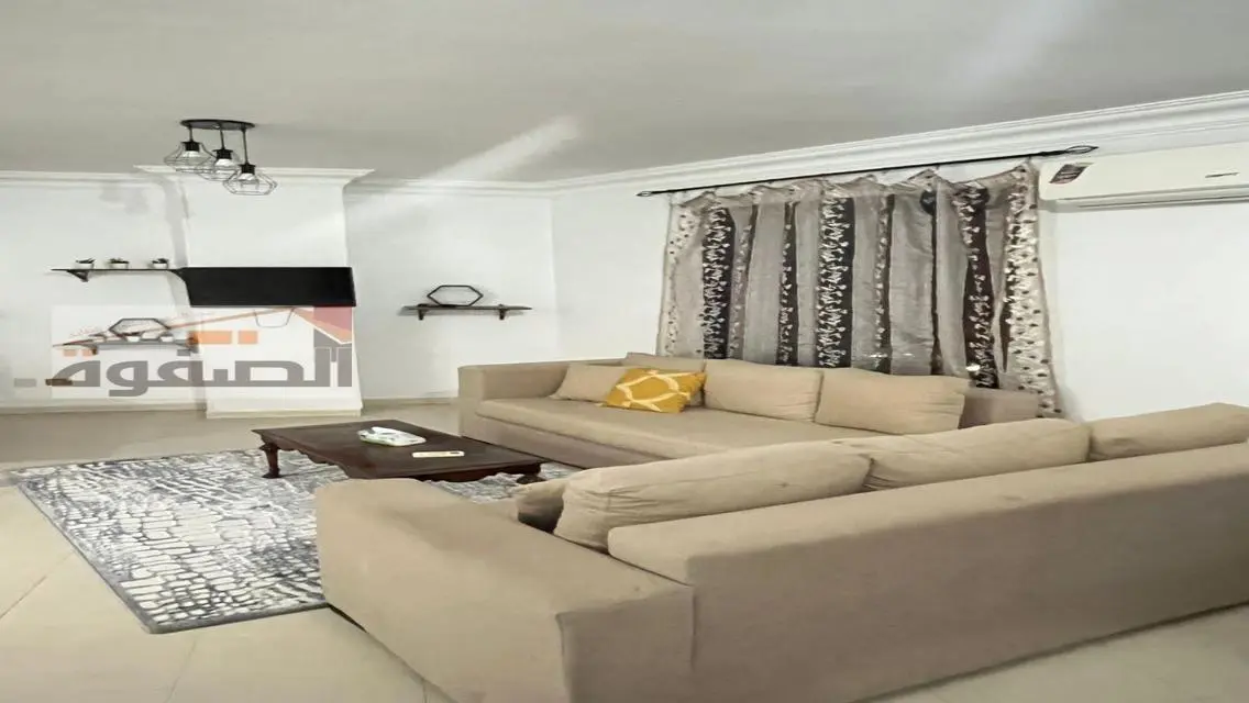 Spacious Apartment for Rent with Kitchen Facilities and Balcony