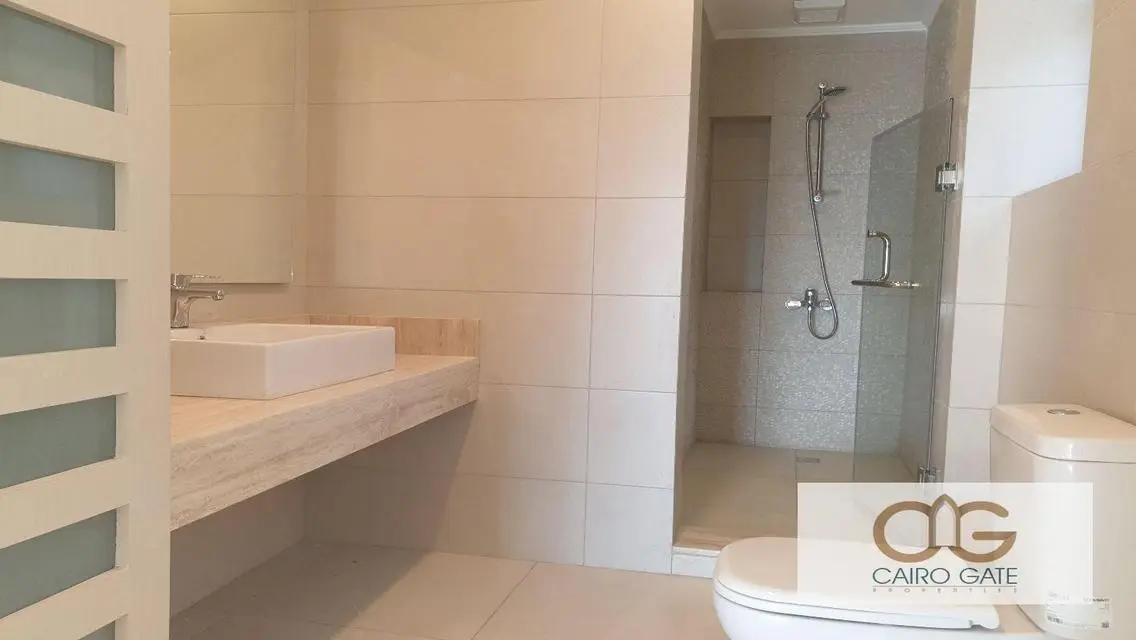 Modern First-Hand 2-Bedroom Golf View Apartment in Zamalek
