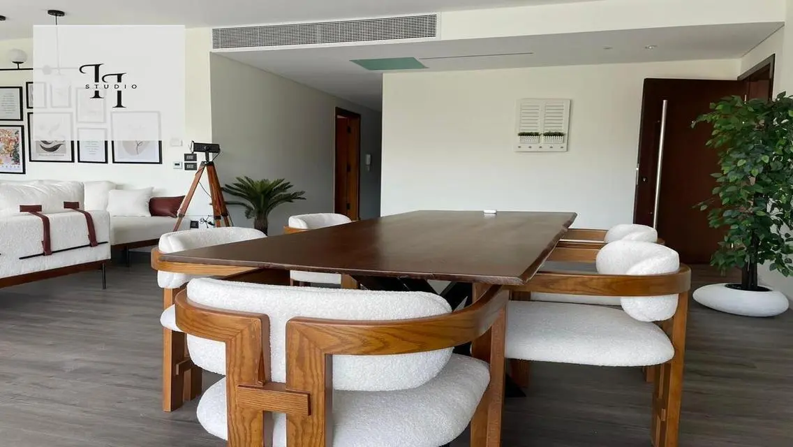 Stunning 210 Sqm Apartment for Sale