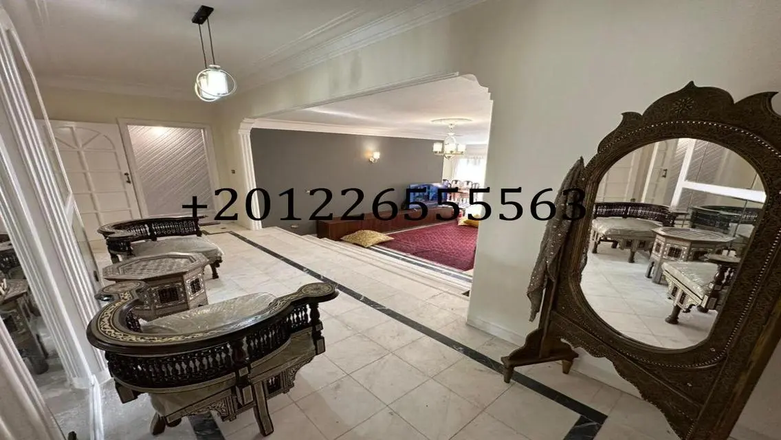Luxury Apartment for Sale Overlooking Lakes