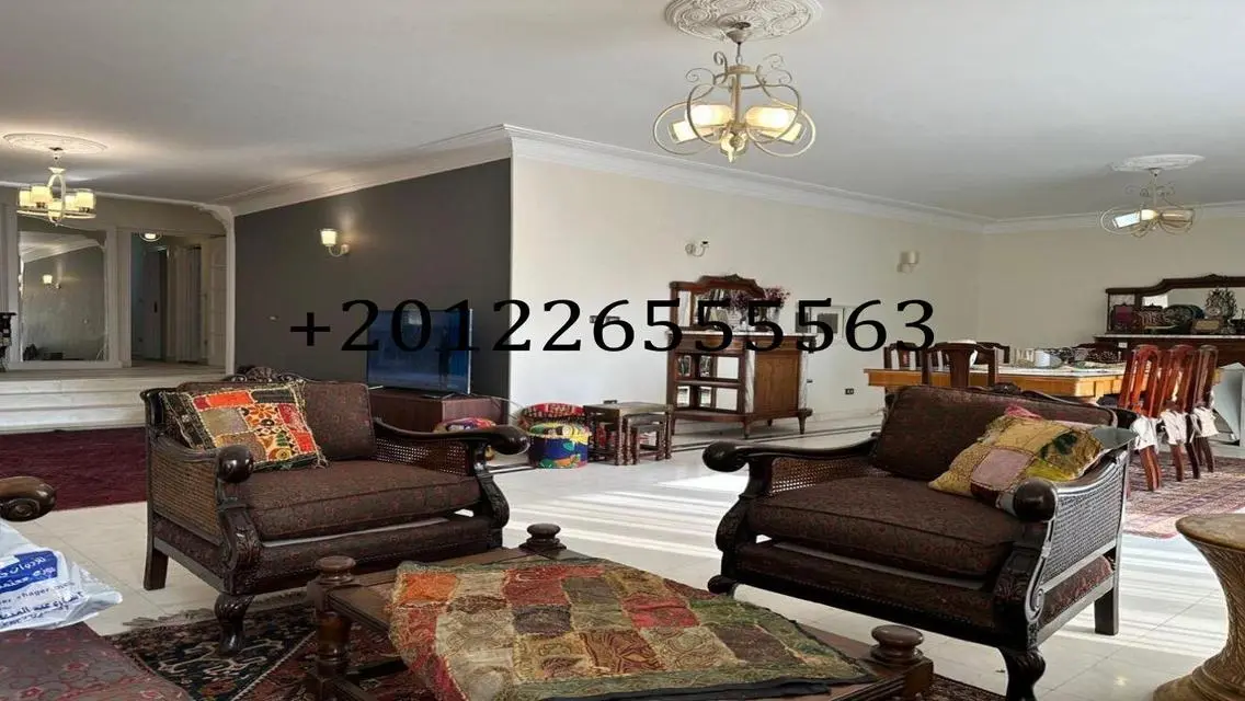 Luxury Apartment for Sale Overlooking Lakes