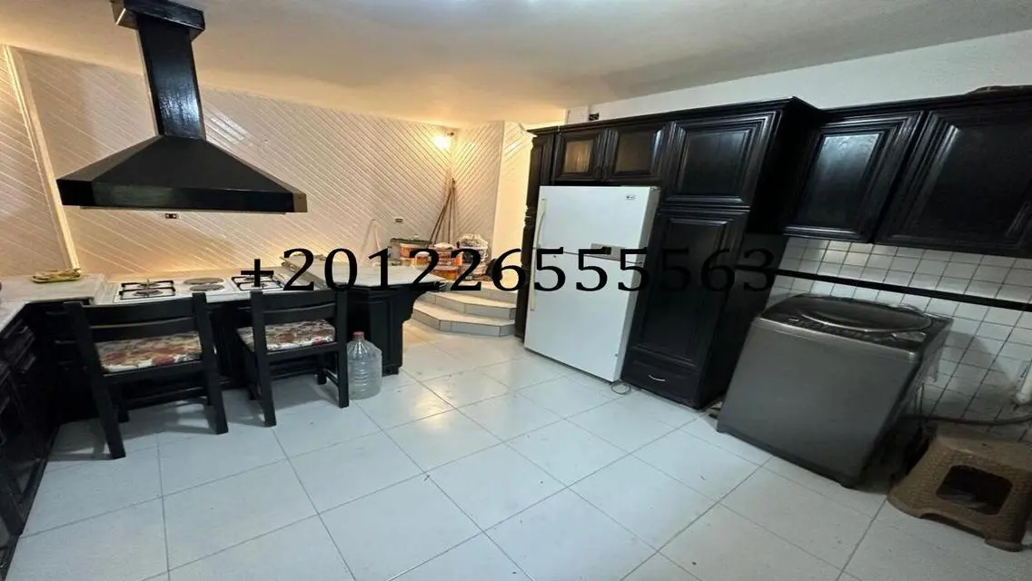 Luxury Apartment for Sale Overlooking Lakes