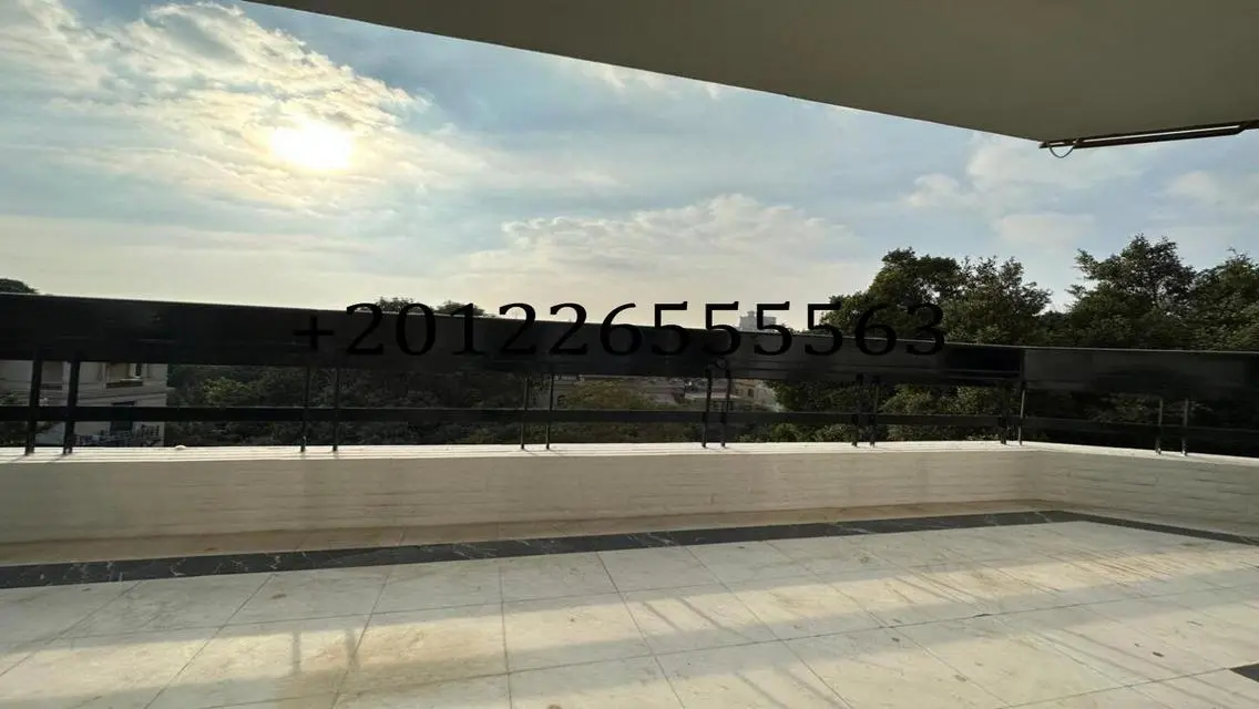 Luxury Apartment for Sale Overlooking Lakes