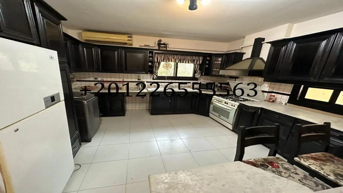 Luxury Apartment for Sale Overlooking Lakes