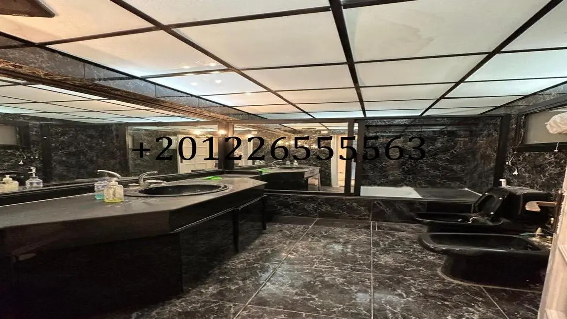 Luxury Apartment for Sale Overlooking Lakes
