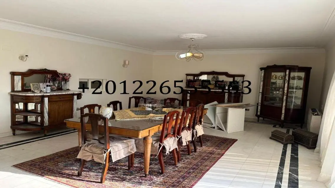 Luxury Apartment for Sale Overlooking Lakes