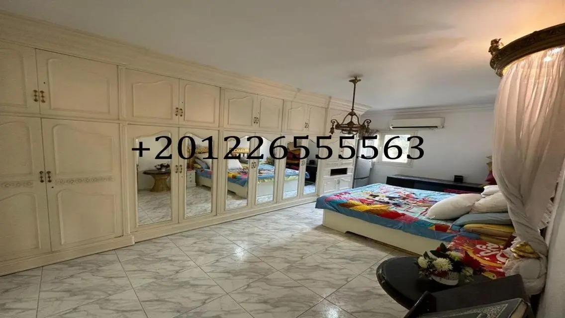 Luxury Apartment for Sale Overlooking Lakes