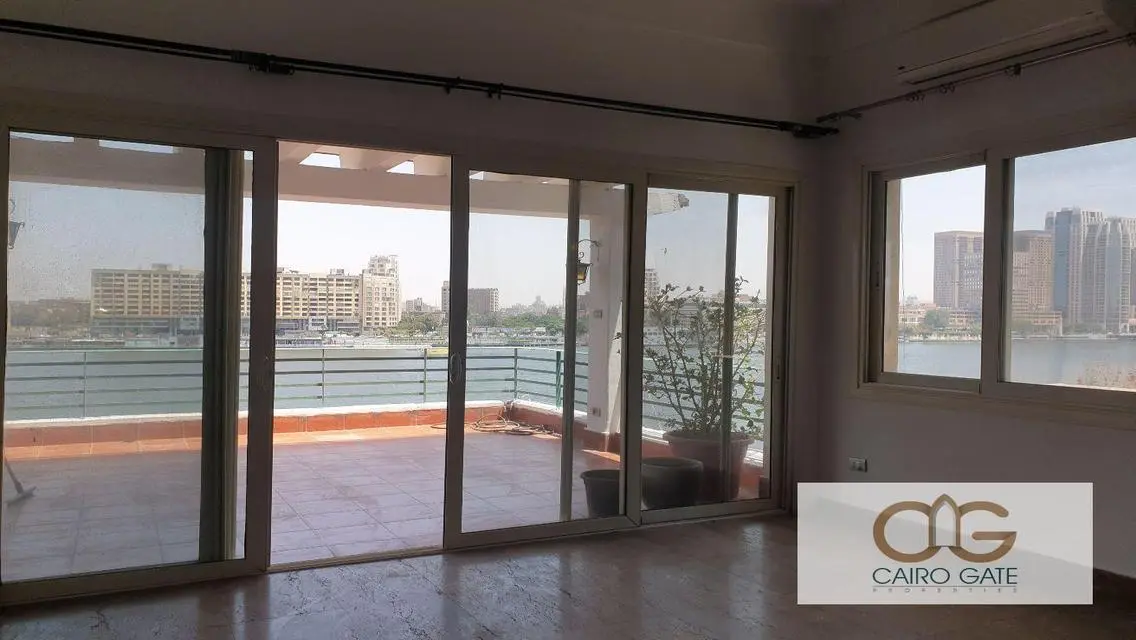 Modern Furnished Apartment with Panoramic Nile View - Zamalek