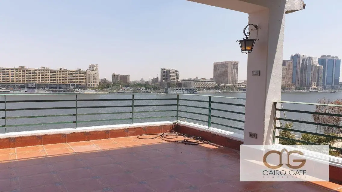 Modern Furnished Apartment with Panoramic Nile View - Zamalek