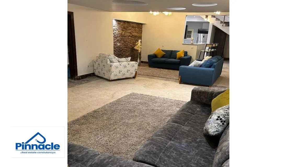 Luxury Apartment of 550 Square Meters with Balcony and Security Guard