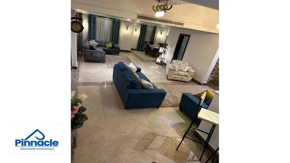 Luxury Apartment of 550 Square Meters with Balcony and Security Guard