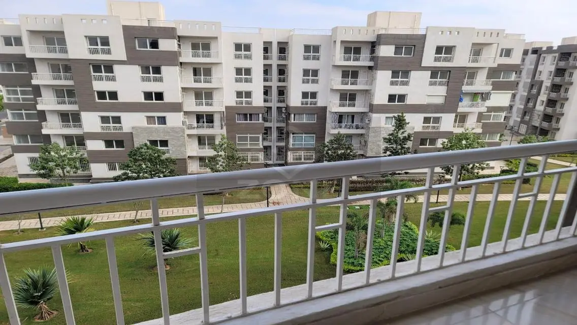 Stunning Apartment for Sale at B12-1163