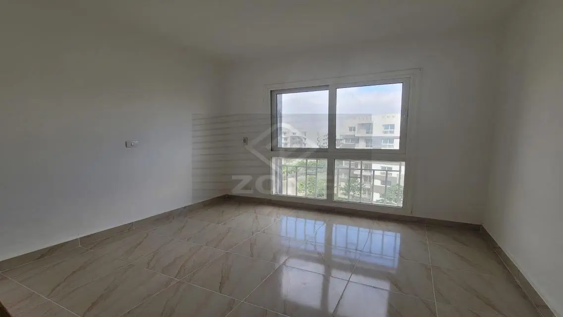 Stunning Apartment for Sale at B12-1163