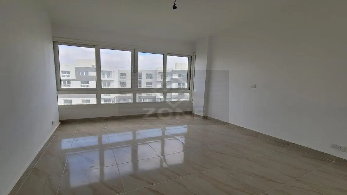Stunning Apartment for Sale at B12-1163