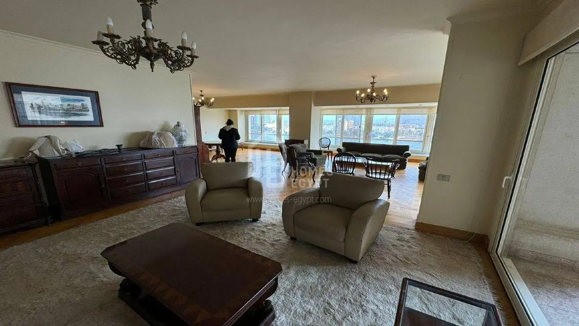 Luxurious Apartment with Nile View Near Saudi Embassy