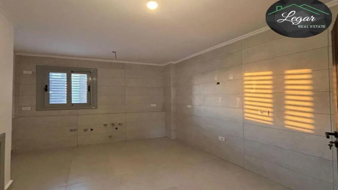 Luxurious Apartment at Palm Parks with Excellent Amenities