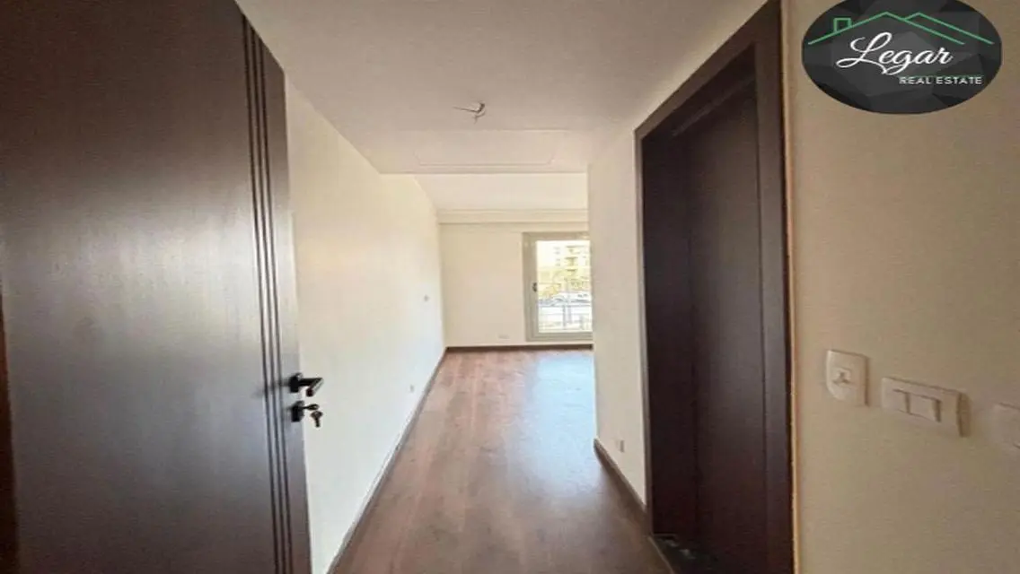 Luxurious Apartment at Palm Parks with Excellent Amenities