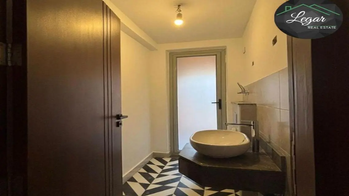 Luxurious Apartment at Palm Parks with Excellent Amenities